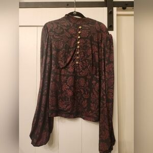 Laura byrnes Gothic top